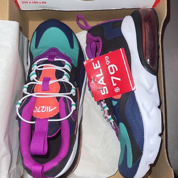 Nike Air Max 270 - Picture 4 of 7